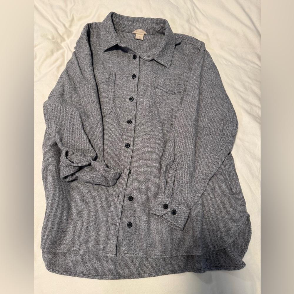 Duluth Women’s button up EUC